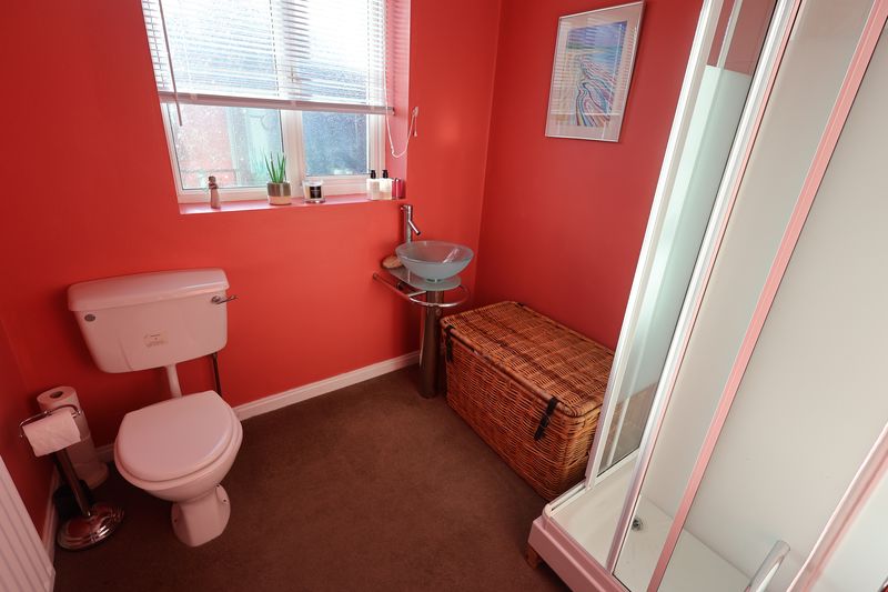 En-Suite- click for photo gallery
